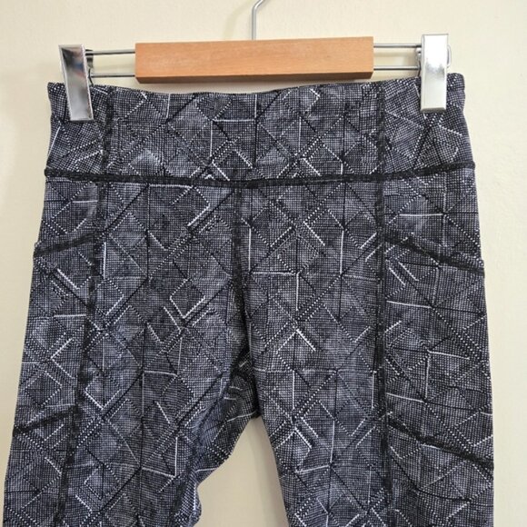 Lululemon Tight Stuff Tight II (25") Formation Alpine White Black - Picture 3 of 9